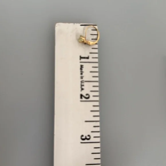 10k real solid gold Peridot earrings - Picture 9 of 9